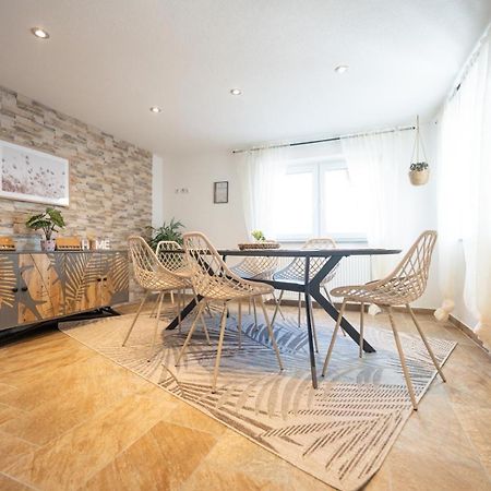 -Stadthaus Ida- Mit Grosser Dachterasse, Am Schlosspark, Luftkurort Kisslegg, Boxspringbetten, Kaffeevollautomat, Smarttv, Familienfreundlich, Grosszuegig, Zentral Ngoại thất bức ảnh
