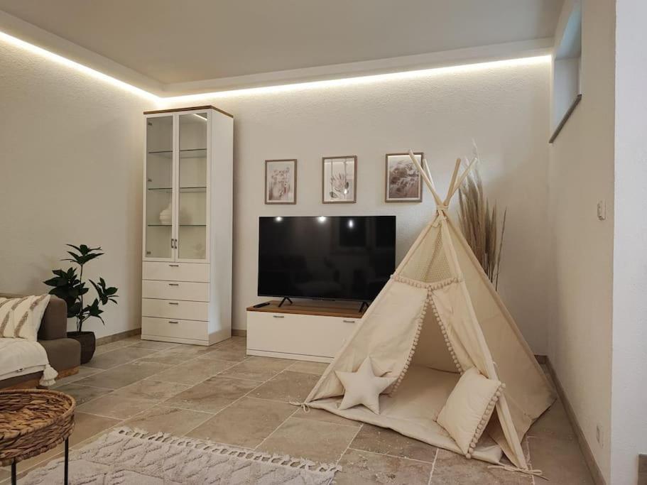 -Stadthaus Ida- Mit Grosser Dachterasse, Am Schlosspark, Luftkurort Kisslegg, Boxspringbetten, Kaffeevollautomat, Smarttv, Familienfreundlich, Grosszuegig, Zentral Ngoại thất bức ảnh