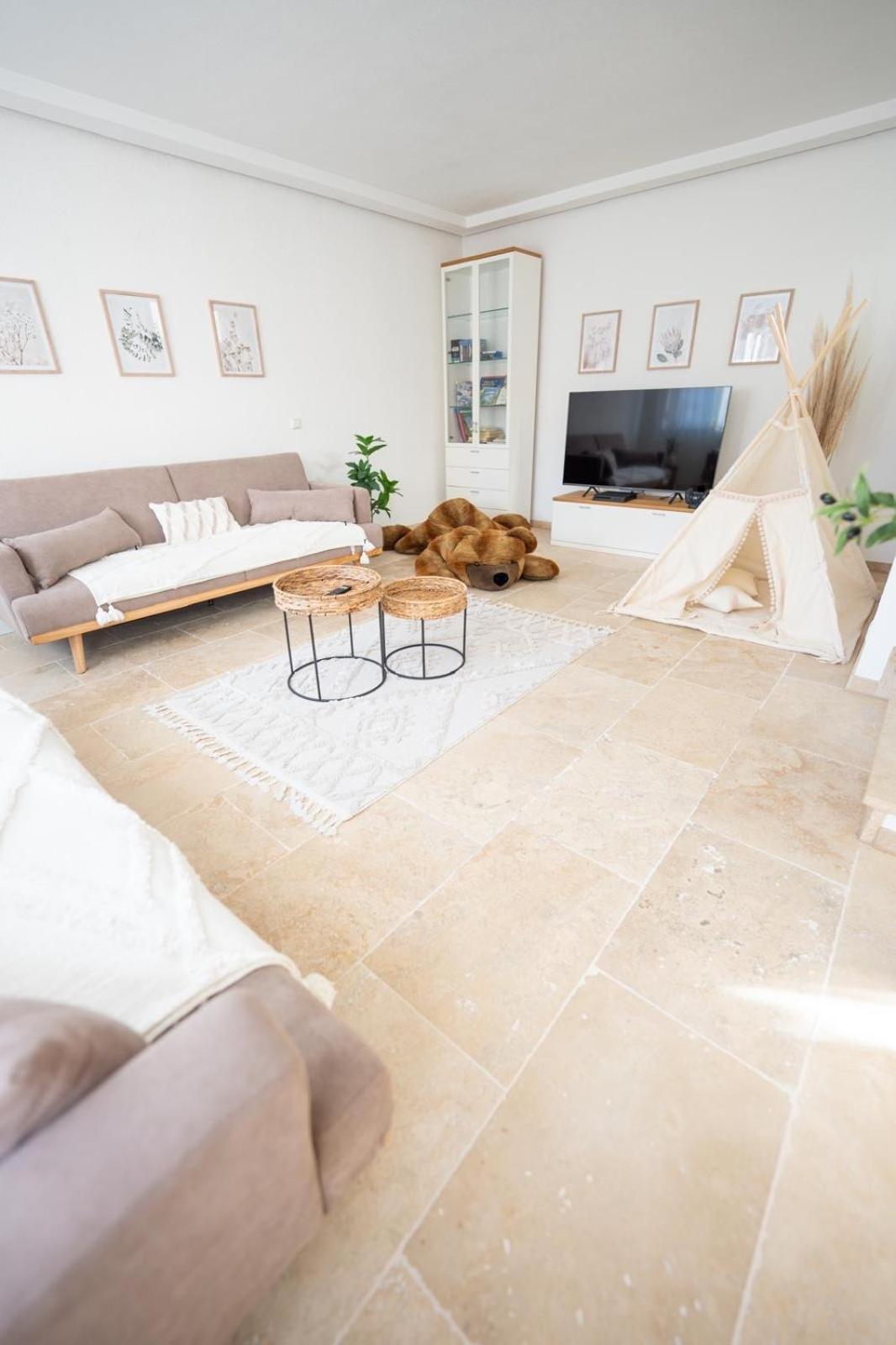 -Stadthaus Ida- Mit Grosser Dachterasse, Am Schlosspark, Luftkurort Kisslegg, Boxspringbetten, Kaffeevollautomat, Smarttv, Familienfreundlich, Grosszuegig, Zentral Ngoại thất bức ảnh